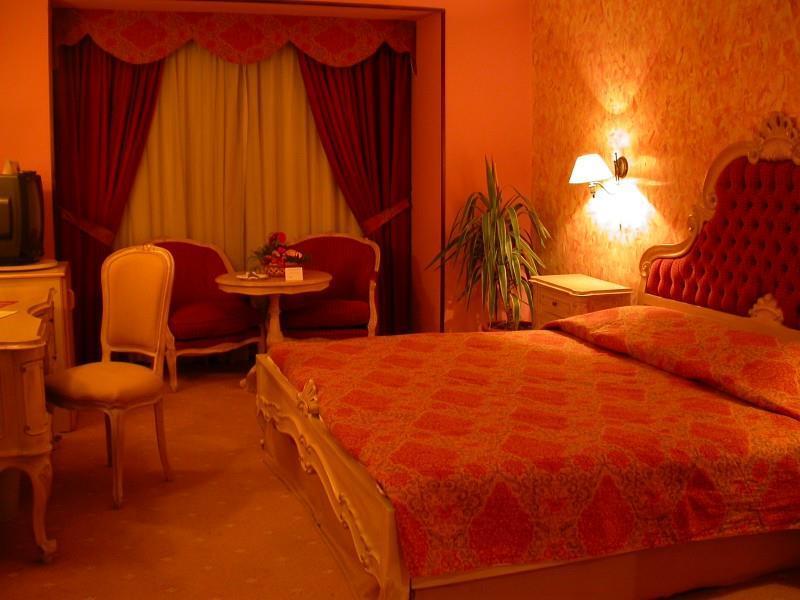 Jerusalem International Hotel Amman Esterno foto